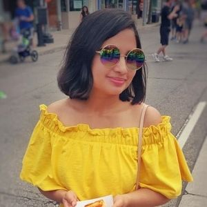 Meet your Posher, Sana